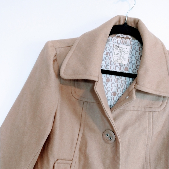 Tulle wool light brown balero style jacket with 1/2 sleeves.  Little bow detail - Picture 3 of 6